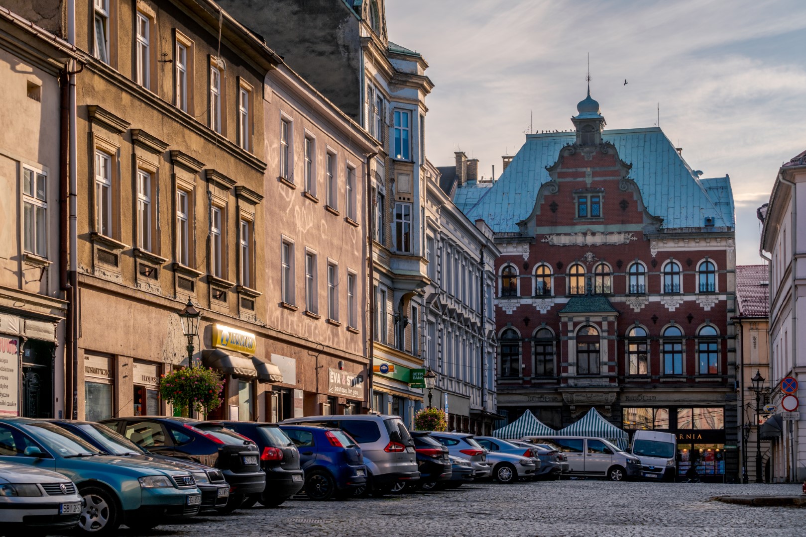 Stary Targ z widokiem na budynek Biblioteki Miejskiej, fot. Wojciech Wandzel